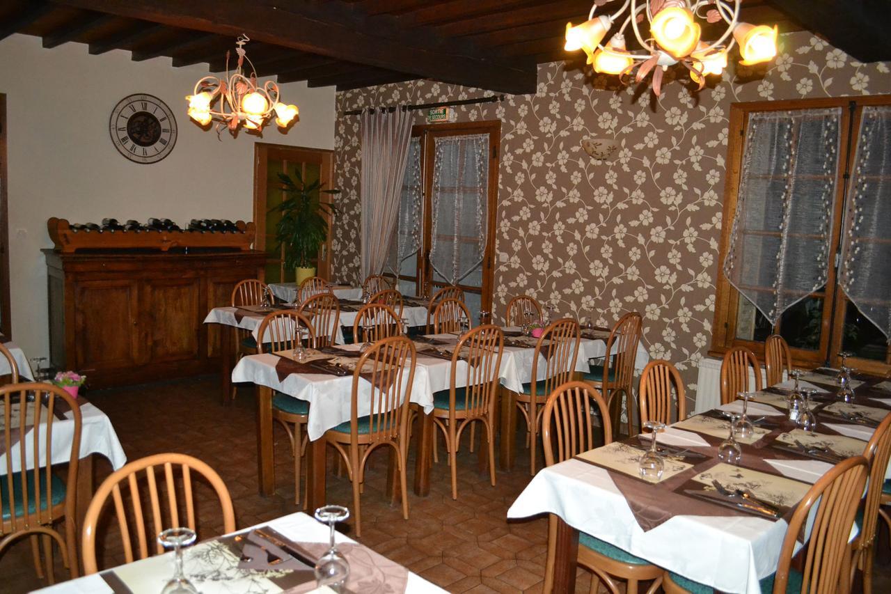 Le Relais De Risquetout Hem-Hardinval Екстер'єр фото